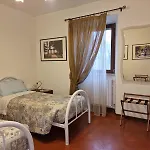 La Casa Di Elena Камерино