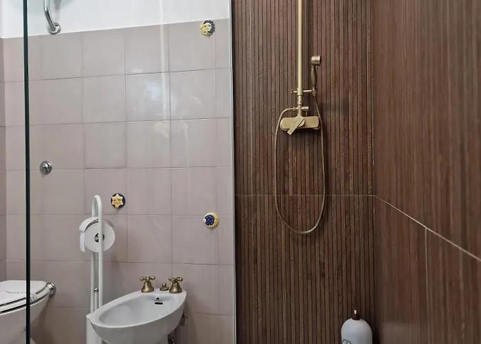 La Casa Di Elena Affittacamere *